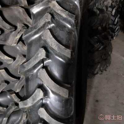甲字农用拖拉机轮胎12.4-28 人字花纹设计，加厚耐用，厂家直销